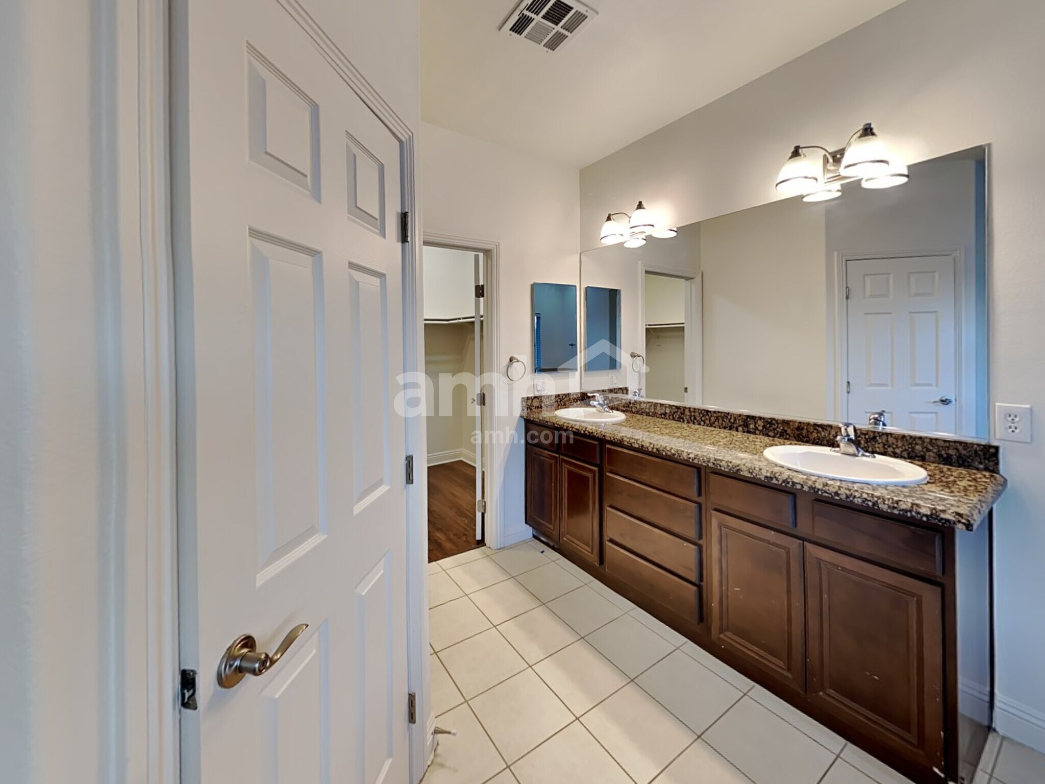 Building Photo - 2974 E Gables Vale Ct