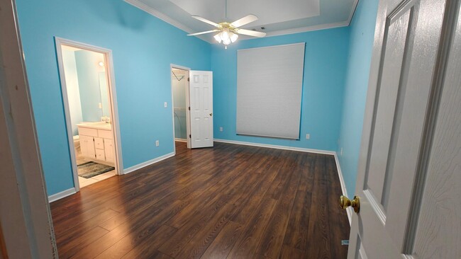 Building Photo - 5150 Saddle Cir