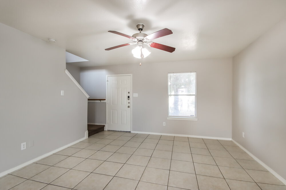 Building Photo - 21243 Linden House Ct