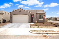 Building Photo - 1122 Gaitan St
