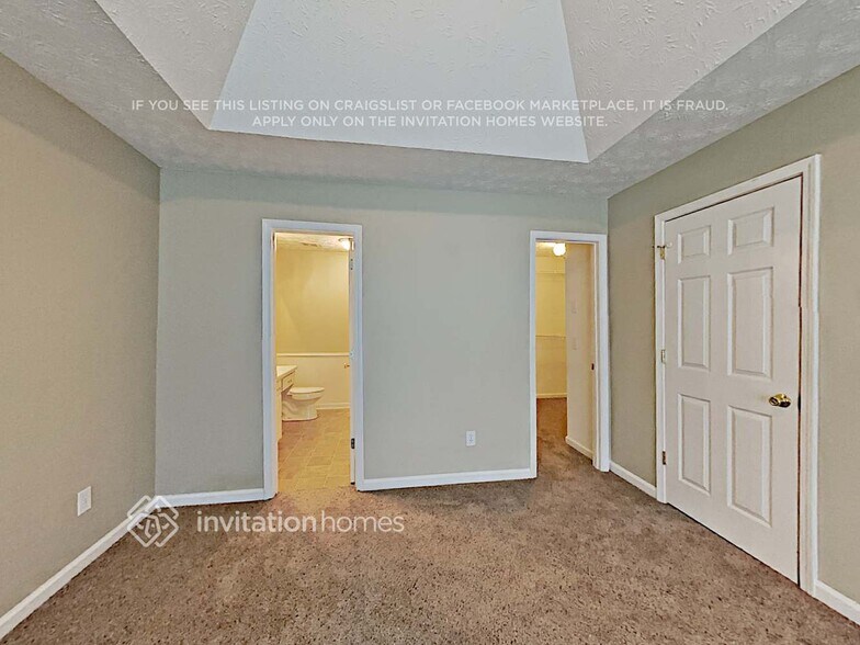 Building Photo - 1045 Hunters Oak Trail