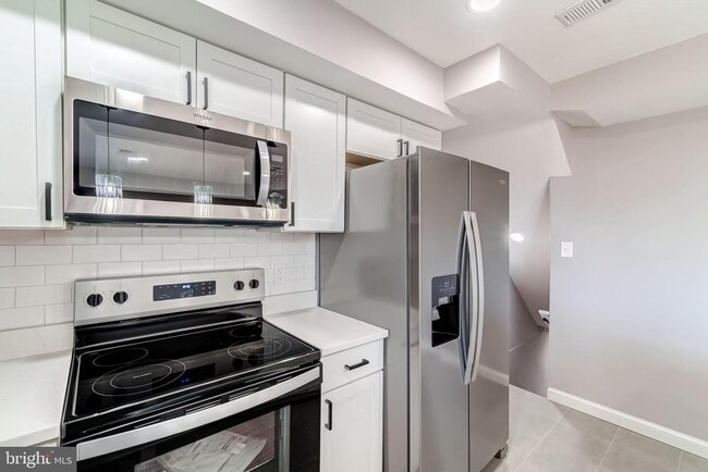 Building Photo - 1902 Good Hope Ct SE