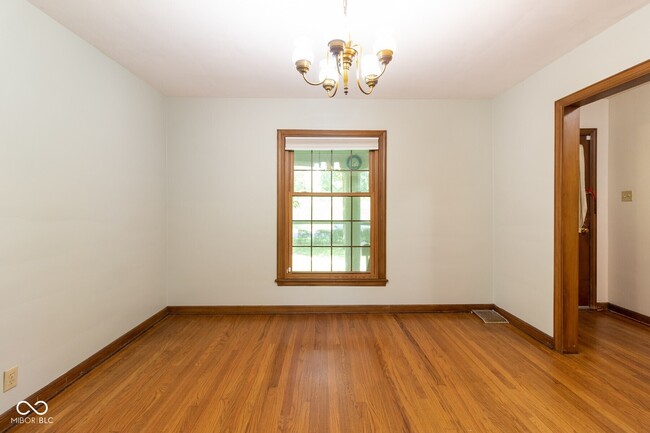 Building Photo - 6353 Riverview Dr