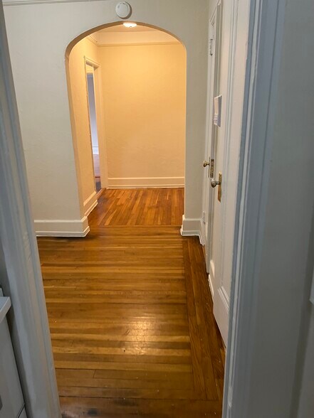 Building Photo - 75 White Oak St