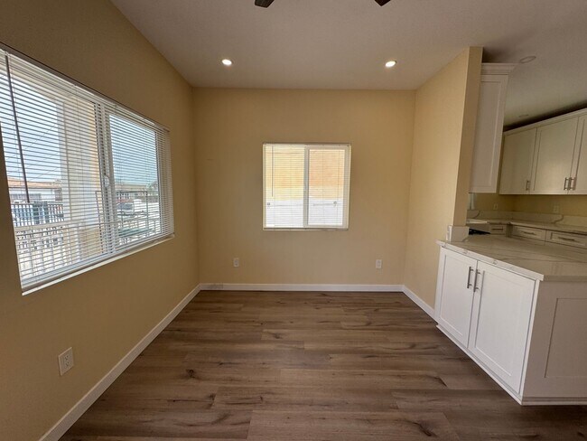 Building Photo - 2121 Ocean View Blvd