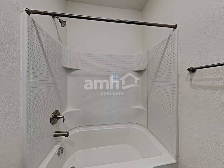 Building Photo - 8152 Inhibition Ct