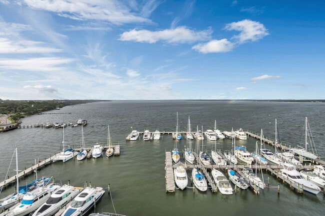 Building Photo - Whitley Bay - Waterview Condo for Rent