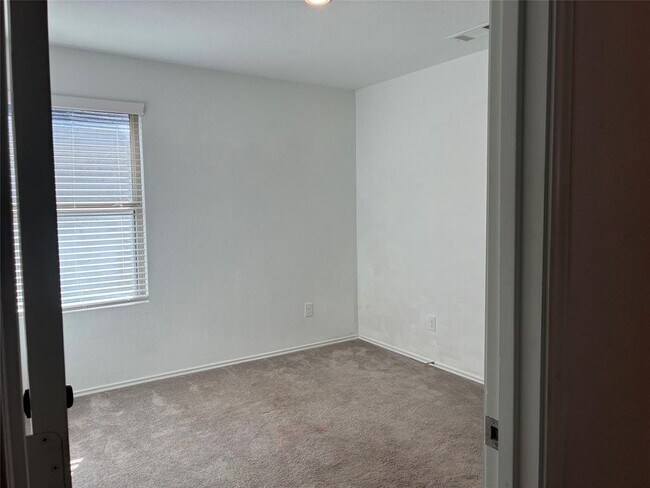 Building Photo - 6133 Dunsmore Cyn Ln