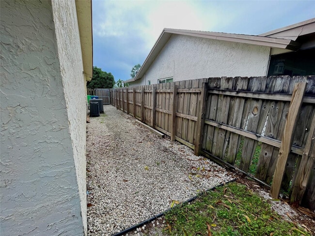 Building Photo - 9133 NW 48th St