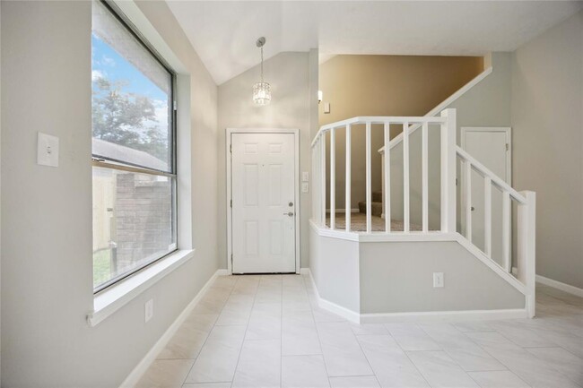 Building Photo - 12215 Cardston Ct
