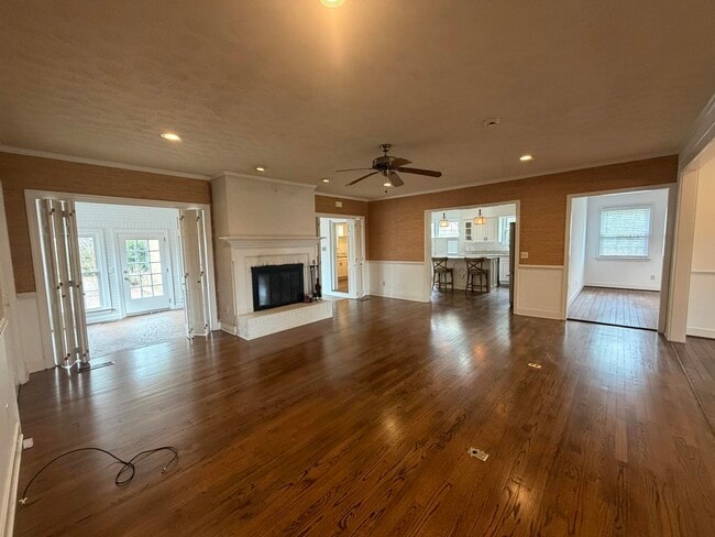 Building Photo - 115 Adams Ave