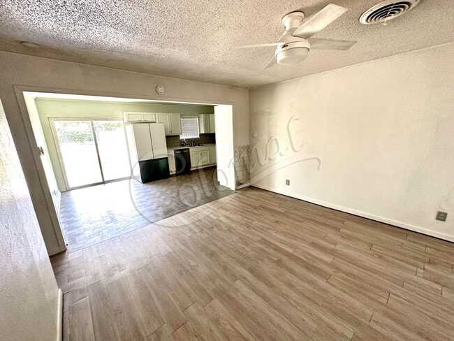 Building Photo - 4 Bed/ 2 Bath In Killeen TX