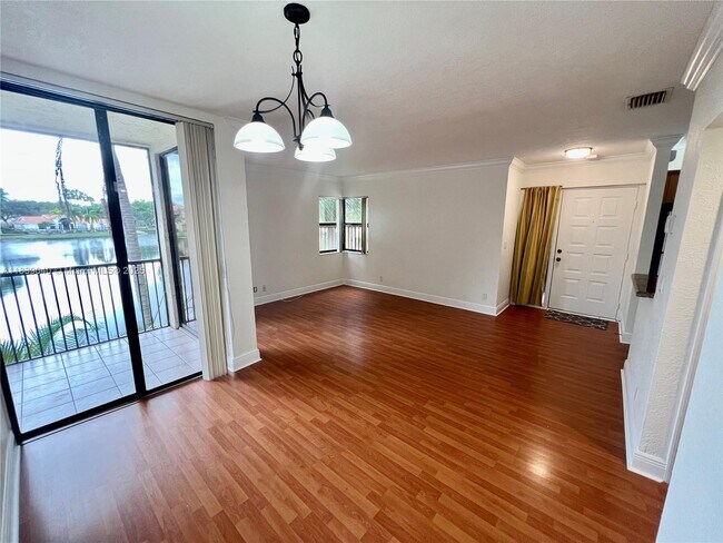 Building Photo - 3858 Coral Tree Cir
