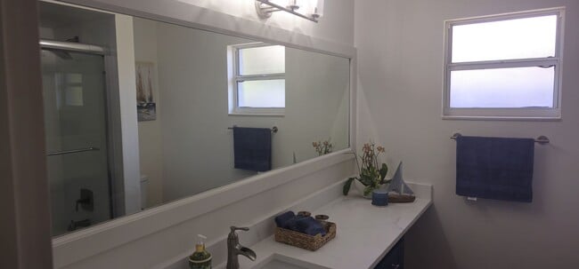 Building Photo - $4,800 Per Month FULLY FURNISHED - SATELLITE BEACH FL- MINUTES TO BEACH