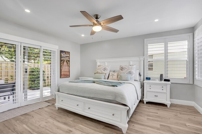 Building Photo - 320 S Ocean Blvd