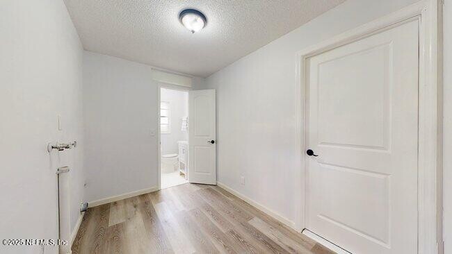 Building Photo - 10 Coral Reef Ct S