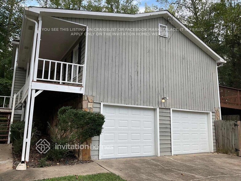 Building Photo - 902 Laurel Ct