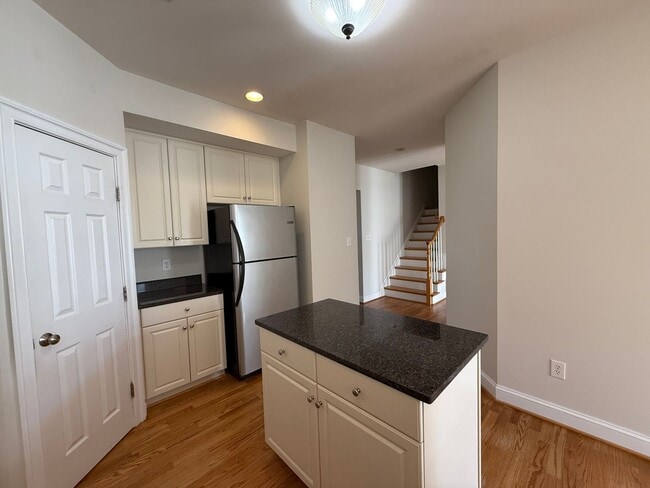 Building Photo - 1525 Old Trail Dr