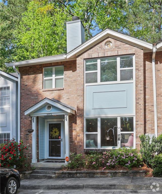 Building Photo - 1071 Woodbridge Hollow NE