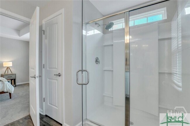 Building Photo - 116 Ainsdale Dr