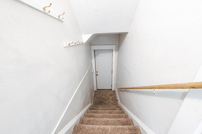 Building Photo - 408 W Illinois St