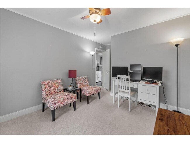 Building Photo - 5036 Richmond Dr