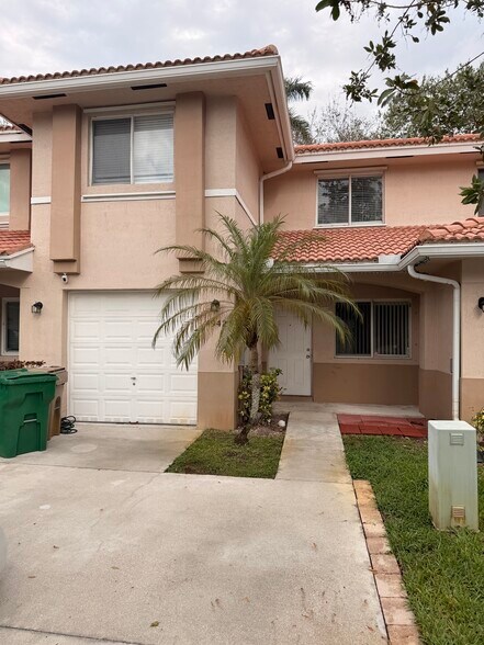 Building Photo - 4942 Garden Ct