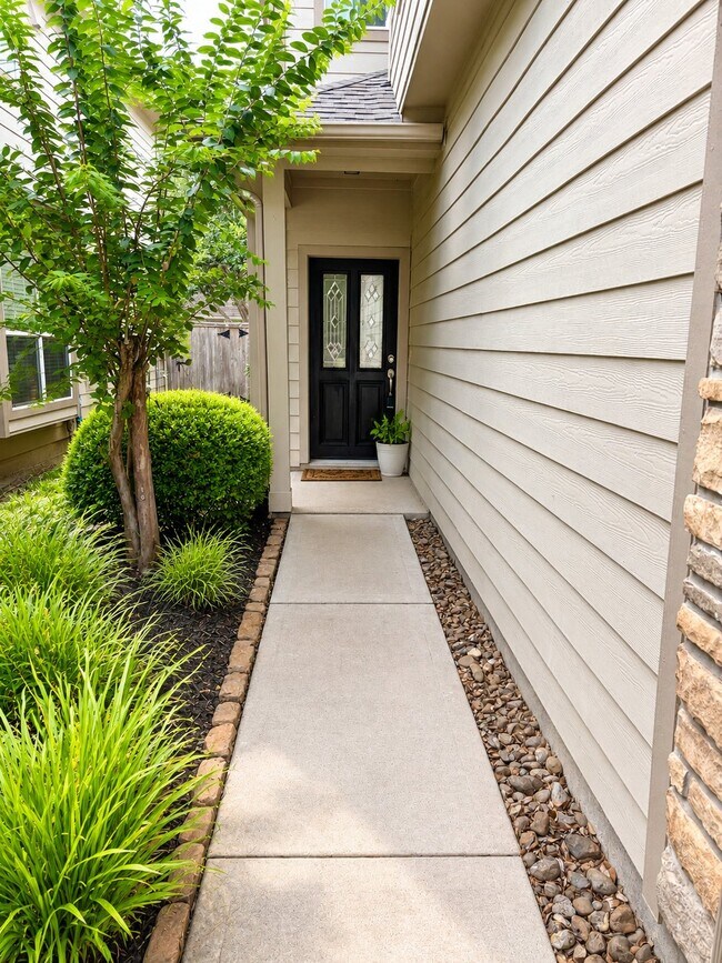 Building Photo - 24530 Folkstone Cir