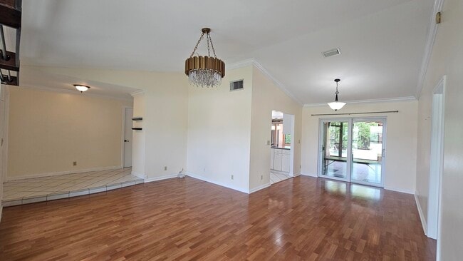 Building Photo - 12157 Sycamore Ln