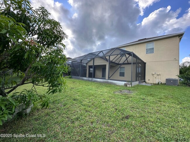 Building Photo - 1526 Litchfield Dr