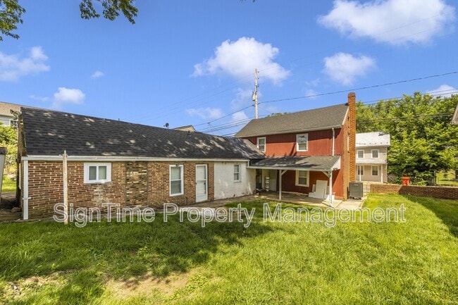 Building Photo - 106 Potomac St