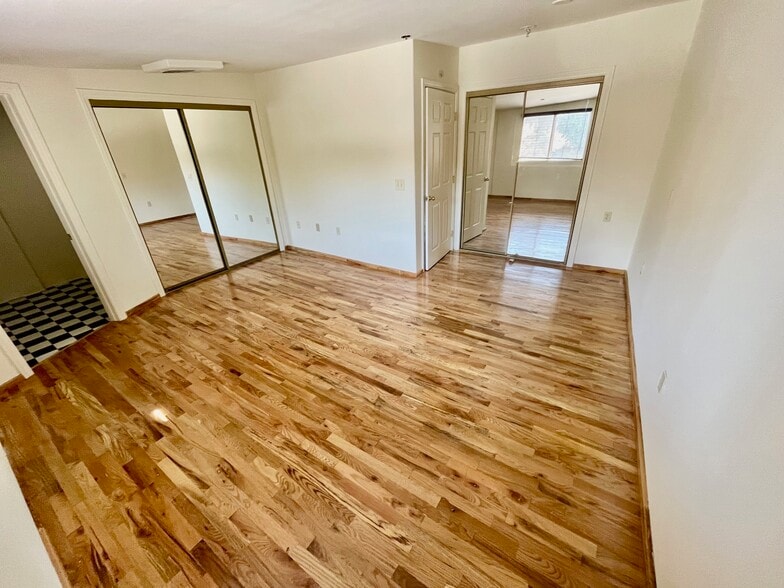 Bedroom 1 - 6820 Whitley Ter