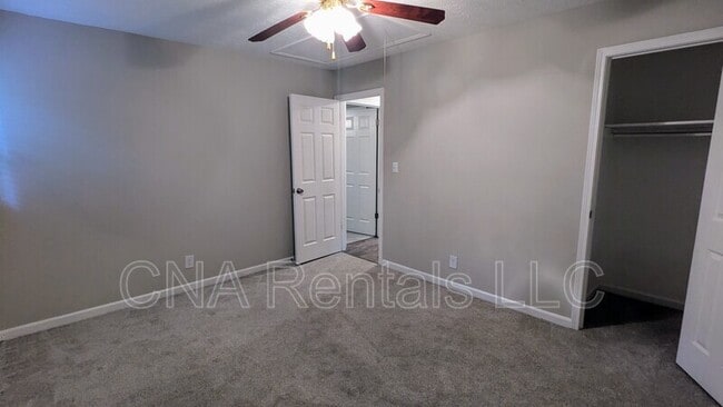 Building Photo - 1050 Mathews Ct