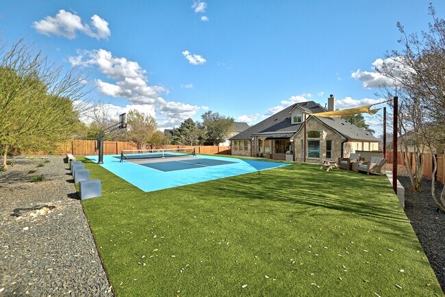 Building Photo - 131 Eaton Ln
