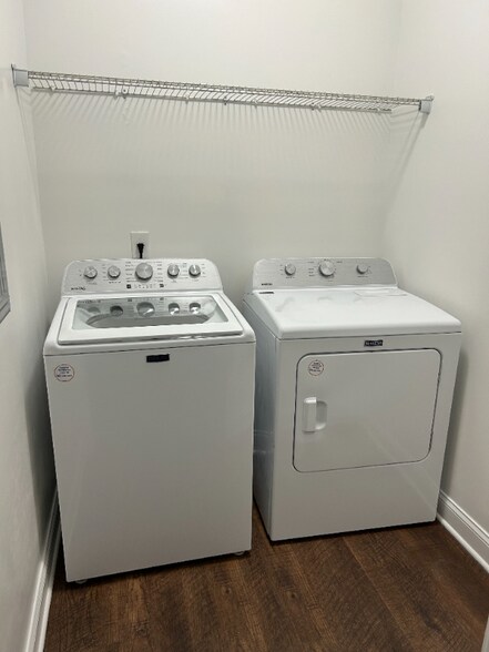 Building Photo - 1655 Seabago Dr