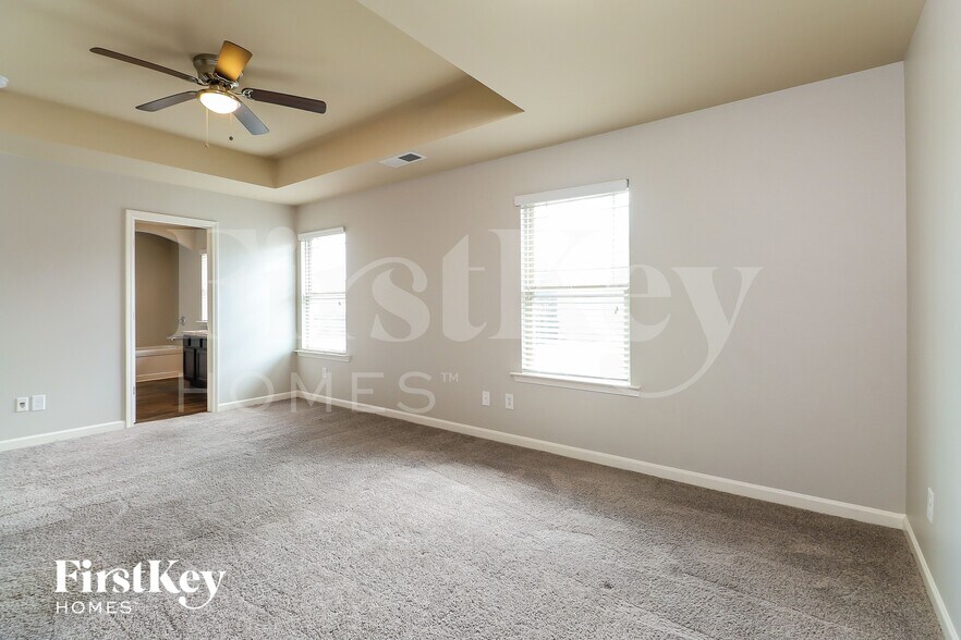 Building Photo - 730 Galveston Way