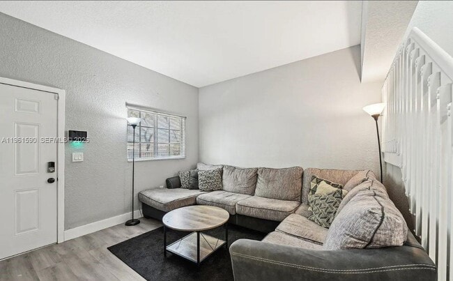 Building Photo - 380 NW 20th St