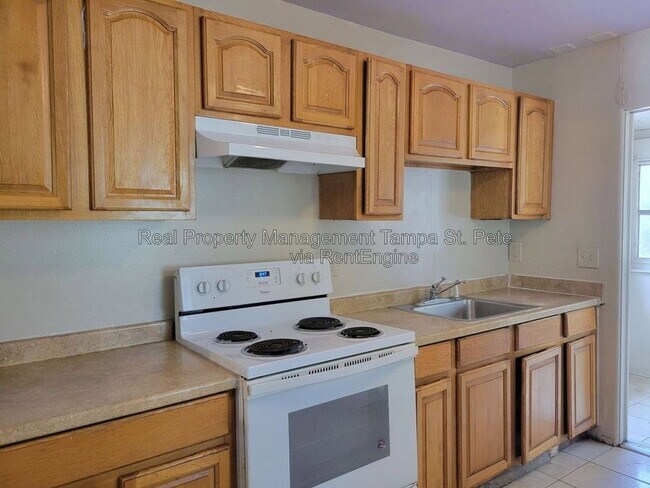 Building Photo - 4601 19th Ave S