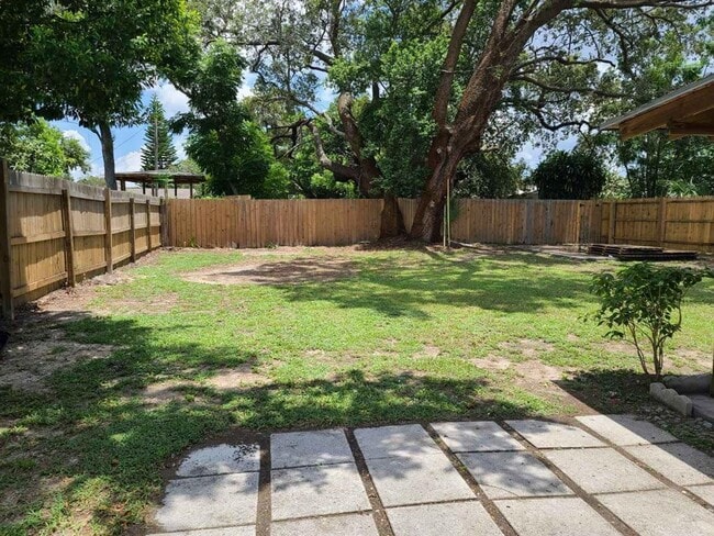 Building Photo - 833 Disston Ave