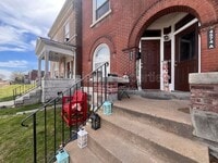 Building Photo - 4574 Evans Ave