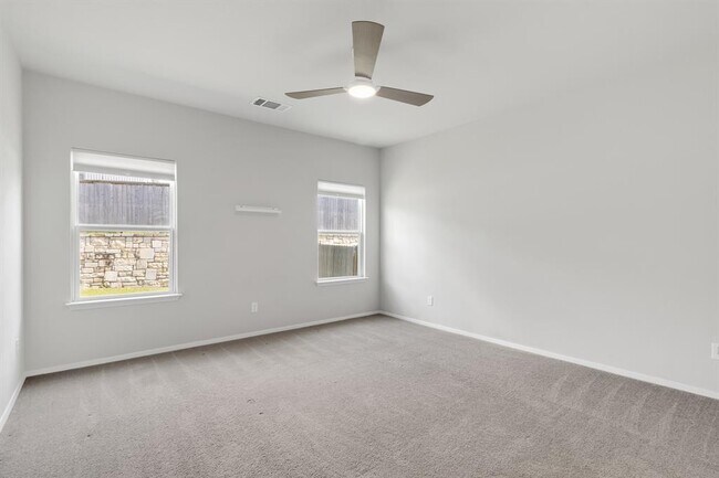 Building Photo - 11325 Comano Dr
