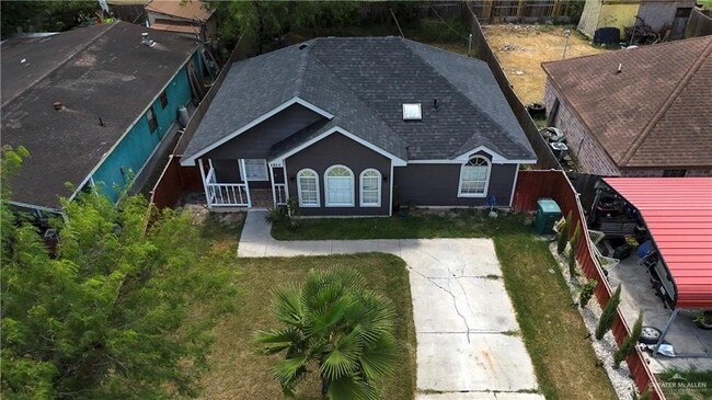 Building Photo - 6804 Chris Dr