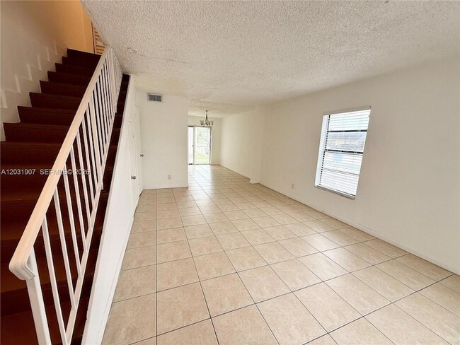 Building Photo - 2410 NW 52nd Ave