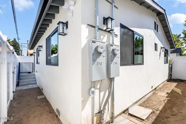 Building Photo - 2752 Westwood Blvd