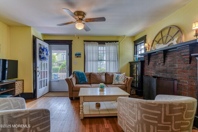 Building Photo - 129 Cookman Ave