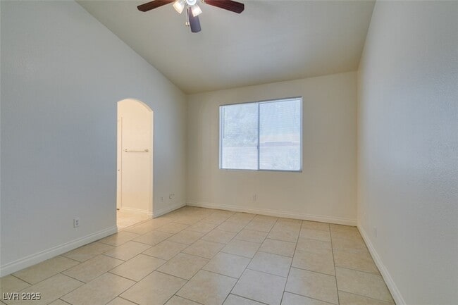 Building Photo - 2510 Roaring Lion Ave