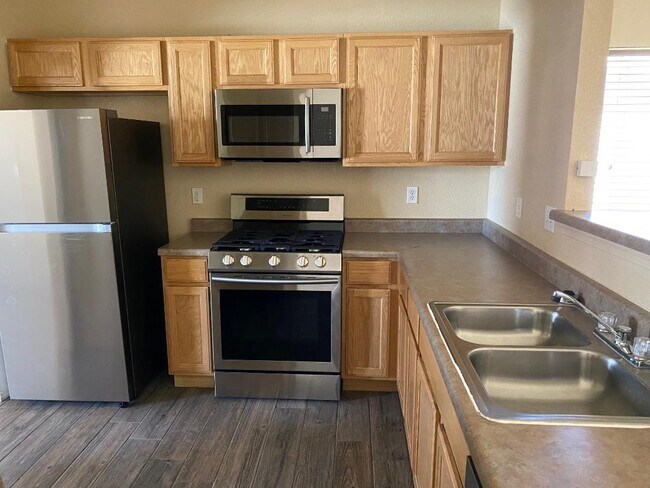 Building Photo - 11884 Auburn Sands Dr