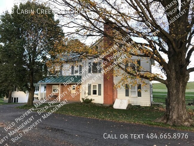 Primary Photo - 10 Cabin Creek Ln