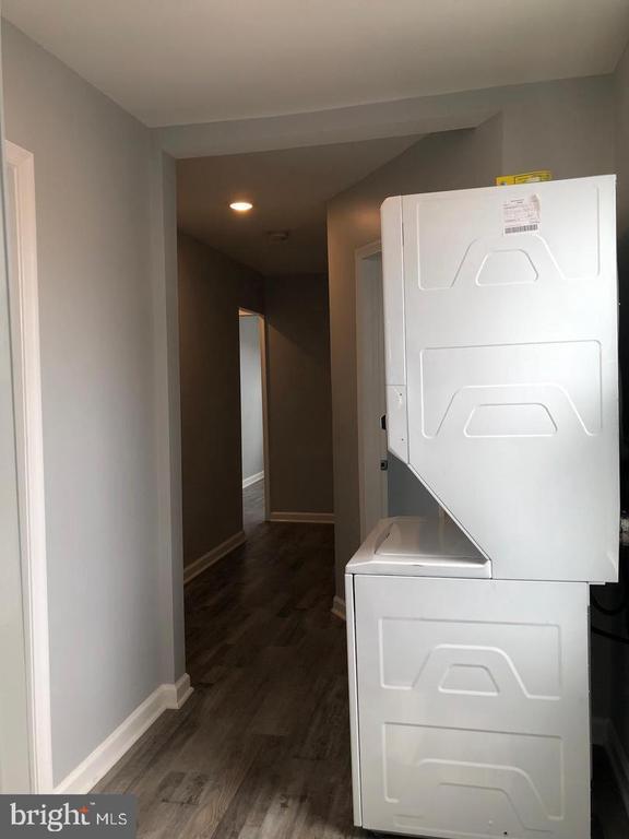 Building Photo - 421 Salem Ave