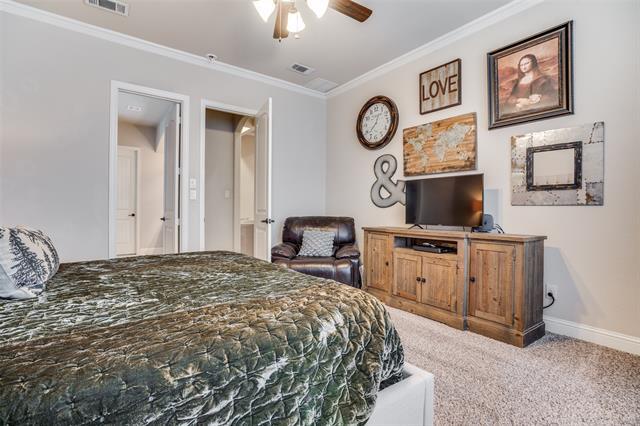 Building Photo - 401 Sarah Cir